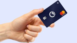 Curve บริษัทชำระเงิน เสนอราคาสำหรับลูกค้าบัตรเครดิต 87,000 รายของ BlockFi