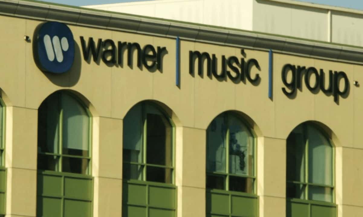 Warner Music Group เจาะลึกเข้าไปใน Metaverse ลงทุนใน DressX
