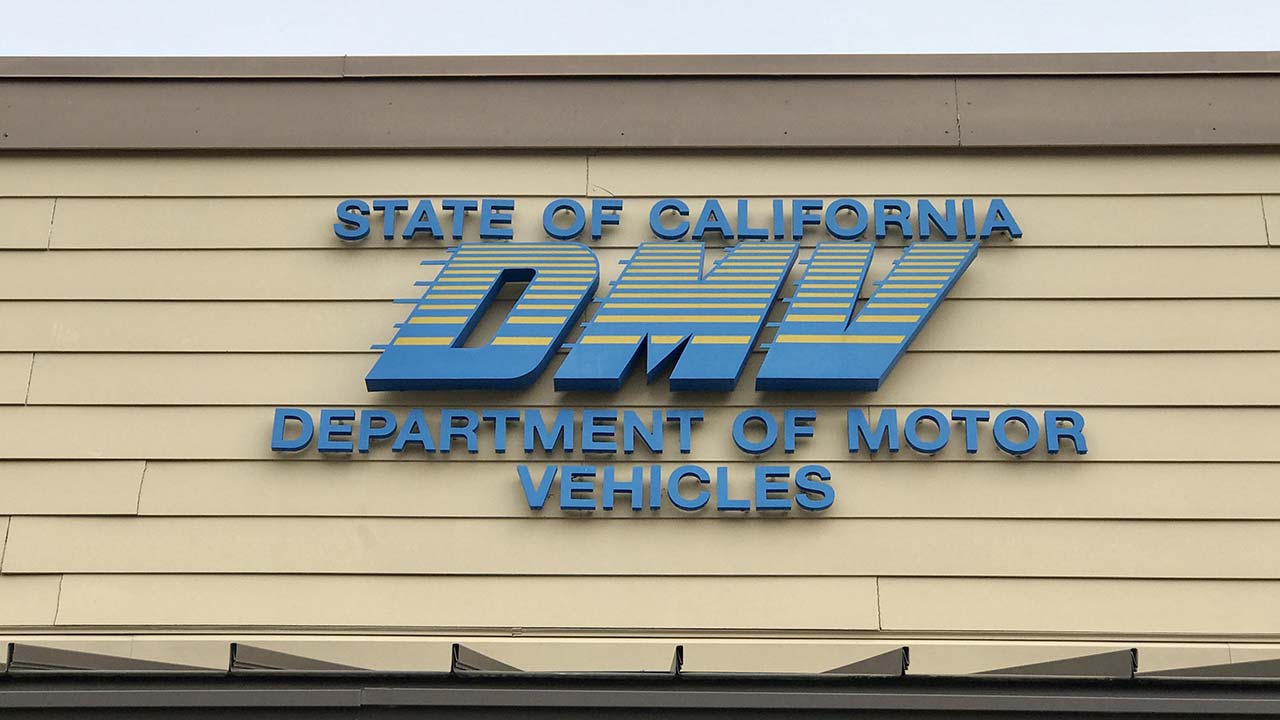California DMV แปลงระบบการโอนชื่อรถเป็นดิจิทัลผ่าน Tezos